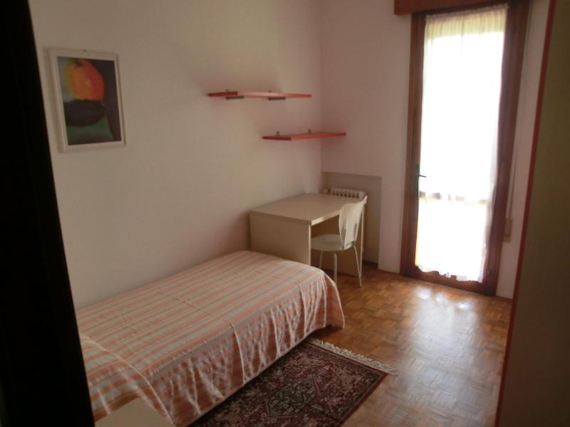Casa di Marta, Portogruaro - Prima stanza, first singleroom, primera habitación, erste Zimmer