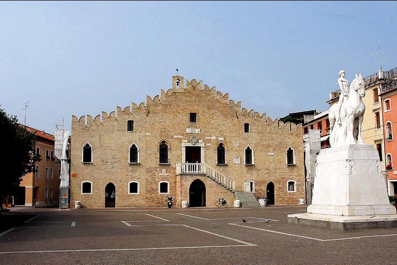 Casa di Marta, Portogruaro - Municipio